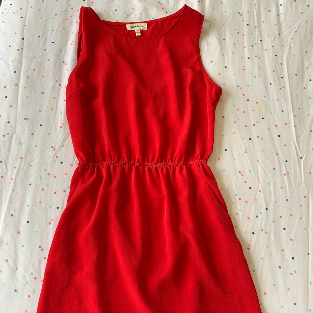 Red midi dress